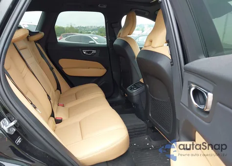 2019 Volvo Xc60 T6 Inscription z USA, uszkodzony, nr VIN LYVA22RL6KB234186